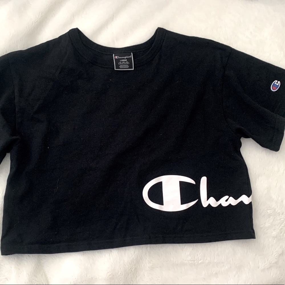 Cropped tee